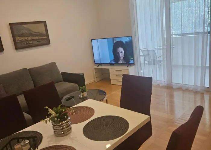 Laurus Apartamento Makarska