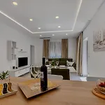 Laurus 아파트