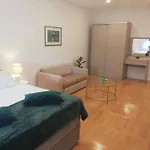 아파트 Laurus