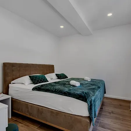 Laurus Apartament