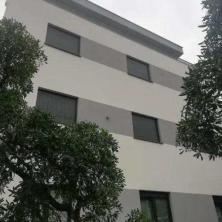 Laurus Apartman