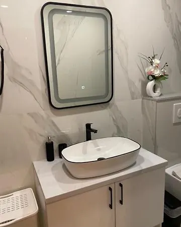 Laurus ماكارسكا