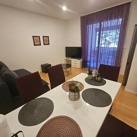 Laurus Apartman