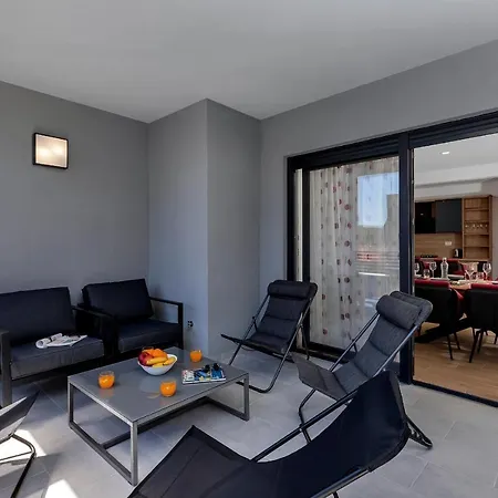 Laurus 马卡尔斯卡