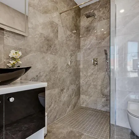 Laurus * 马卡尔斯卡