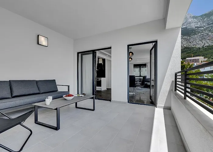 Laurus Appartement Makarska