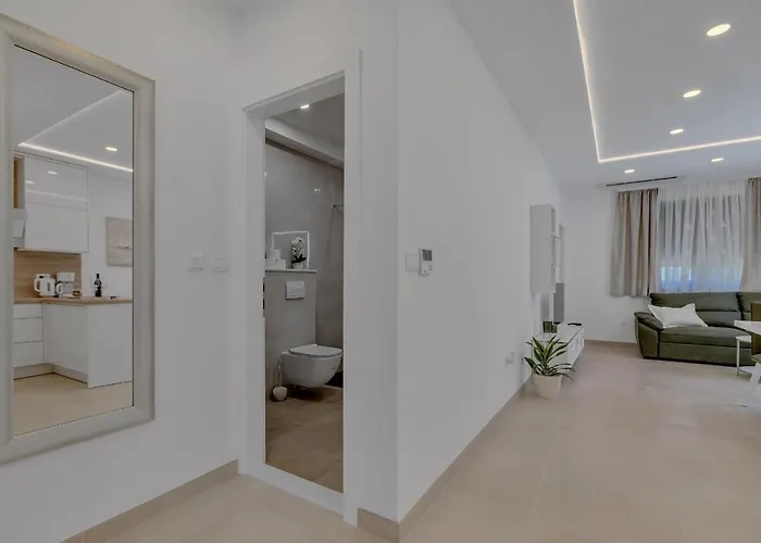 Laurus Appartement Makarska